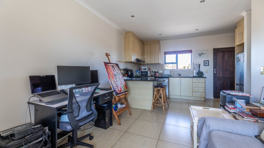 1 Bedroom Property for Sale in Table View Western Cape